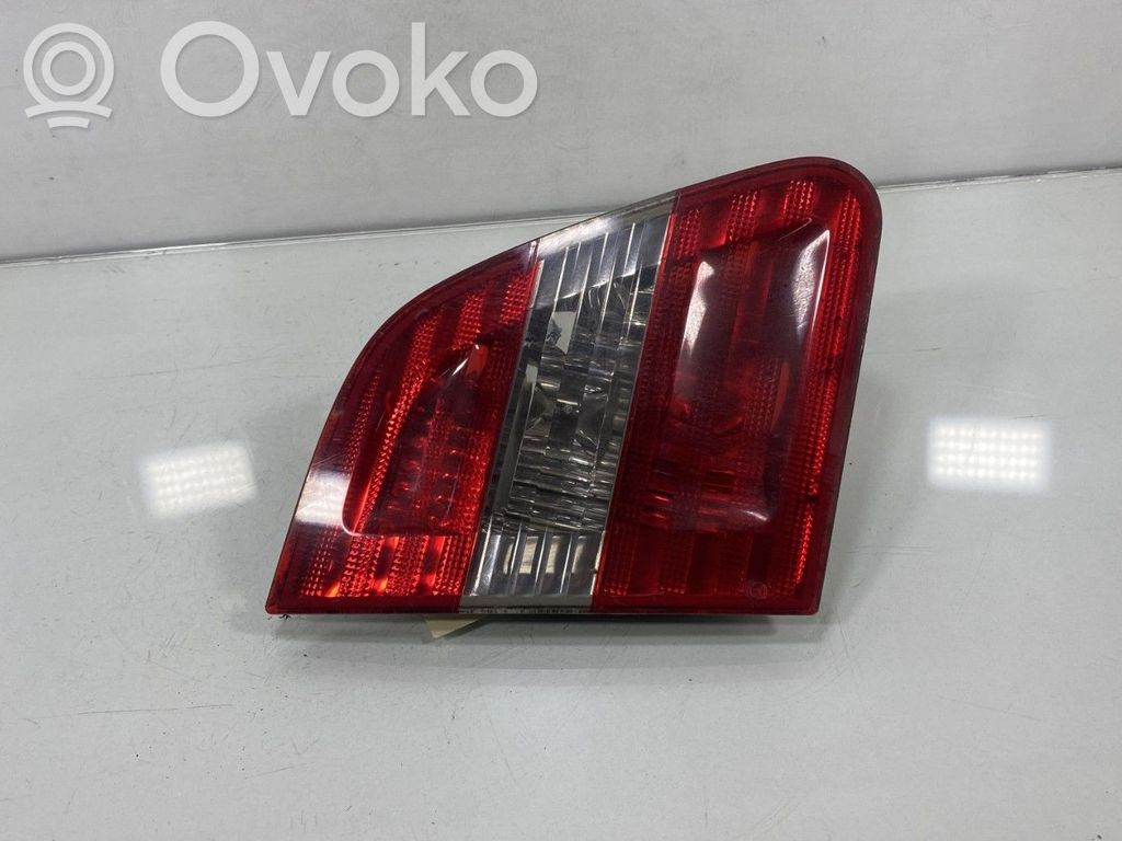 Mercedes-Benz B W245 Takaluukun takavalot 