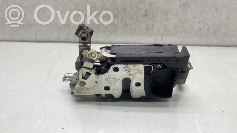 Opel Karl Etuoven lukko 