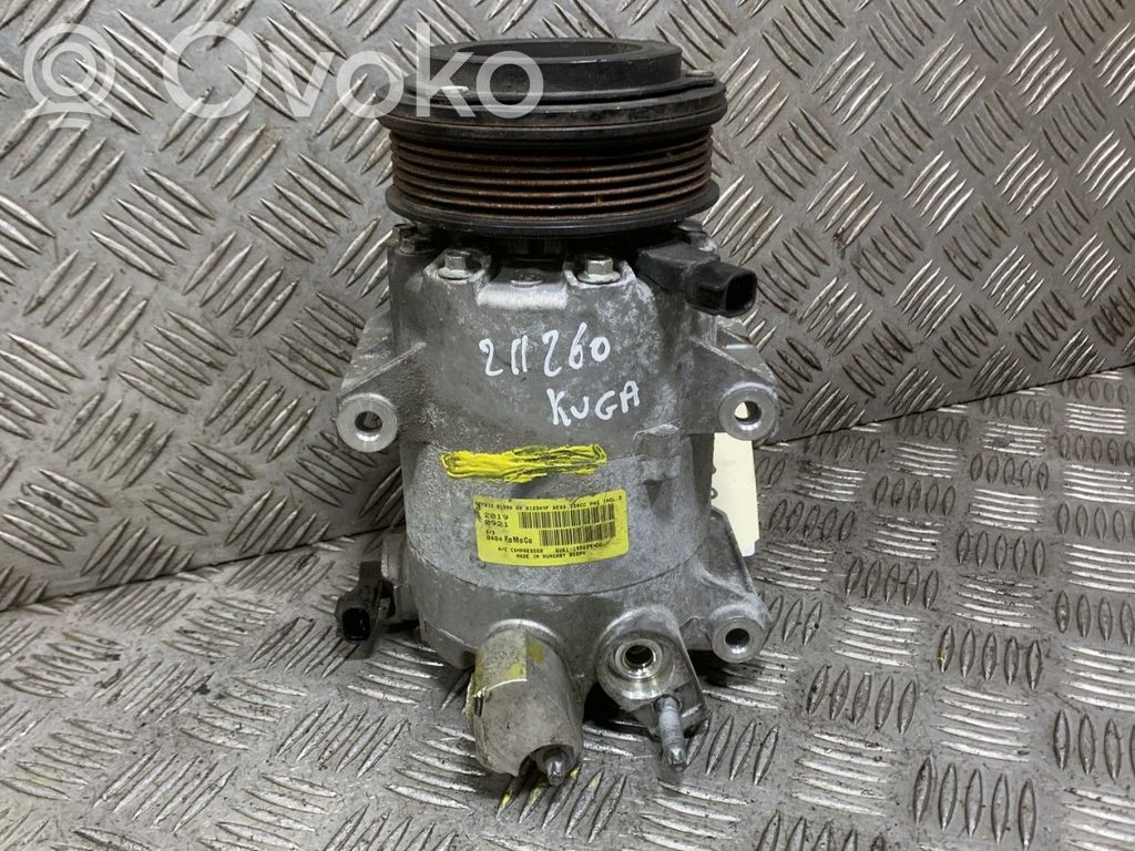 Ford Kuga II Air conditioning (A/C) compressor (pump) 