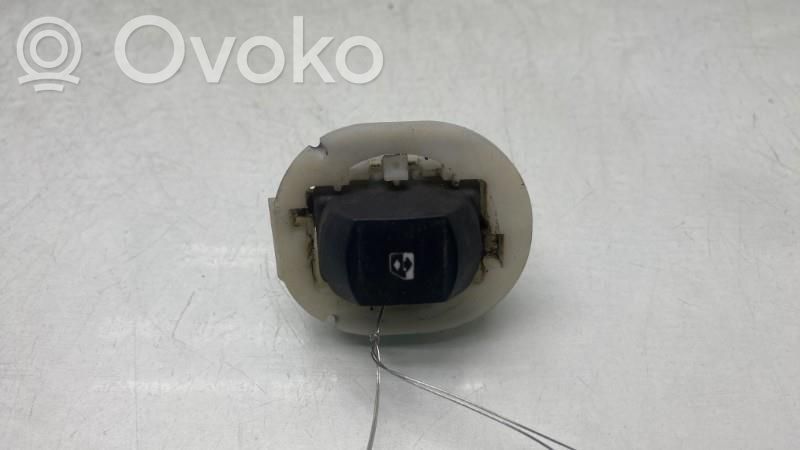 Interruptor del elevalunas eléctrico   8200315013