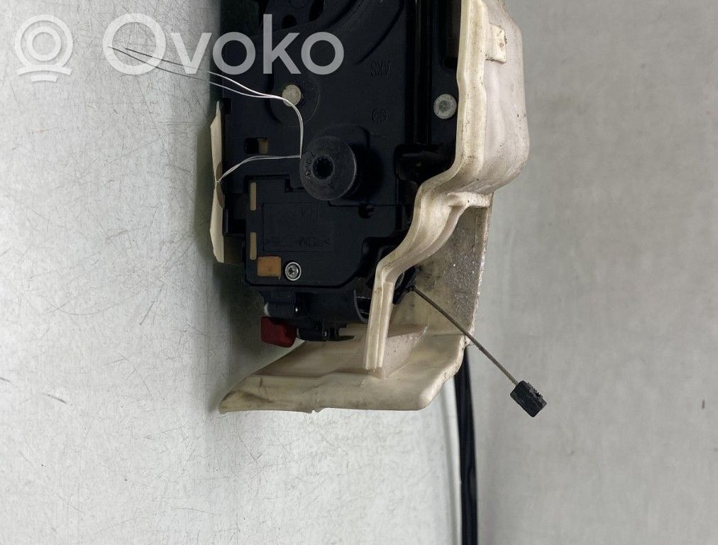 Volkswagen Golf V Zamek drzwi przednich 