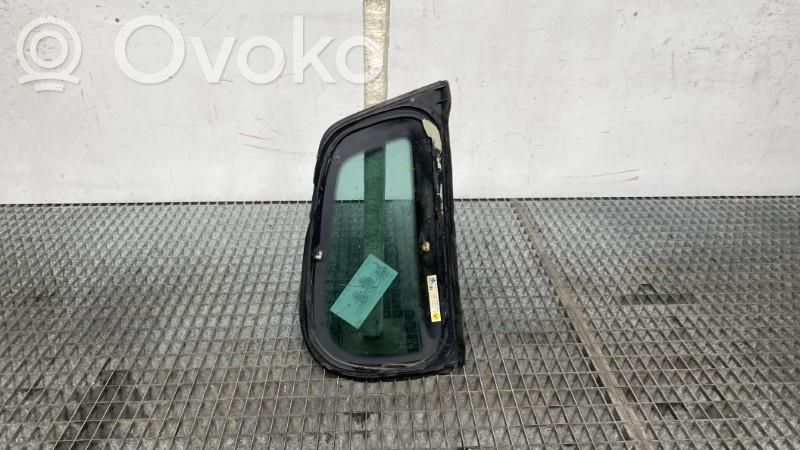 Volkswagen Tiguan Vitre latérale arrière 