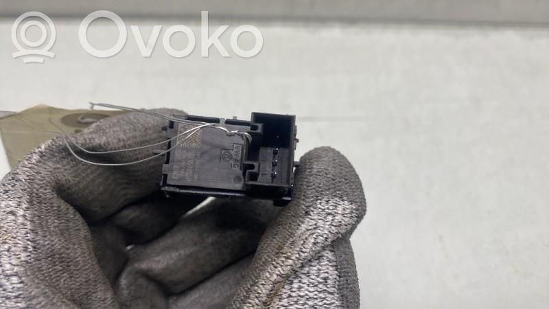 Seat Arona Interruttore di controllo dell’alzacristalli elettrico