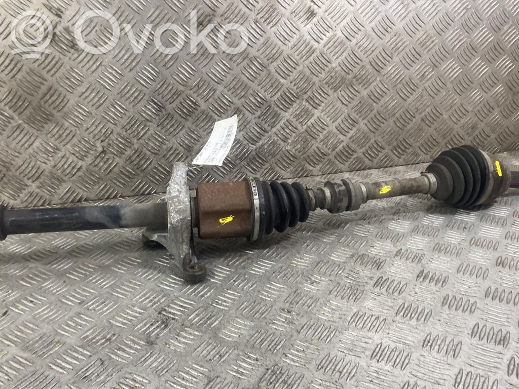 Nissan Juke I F15 Eje de transmisión delantero