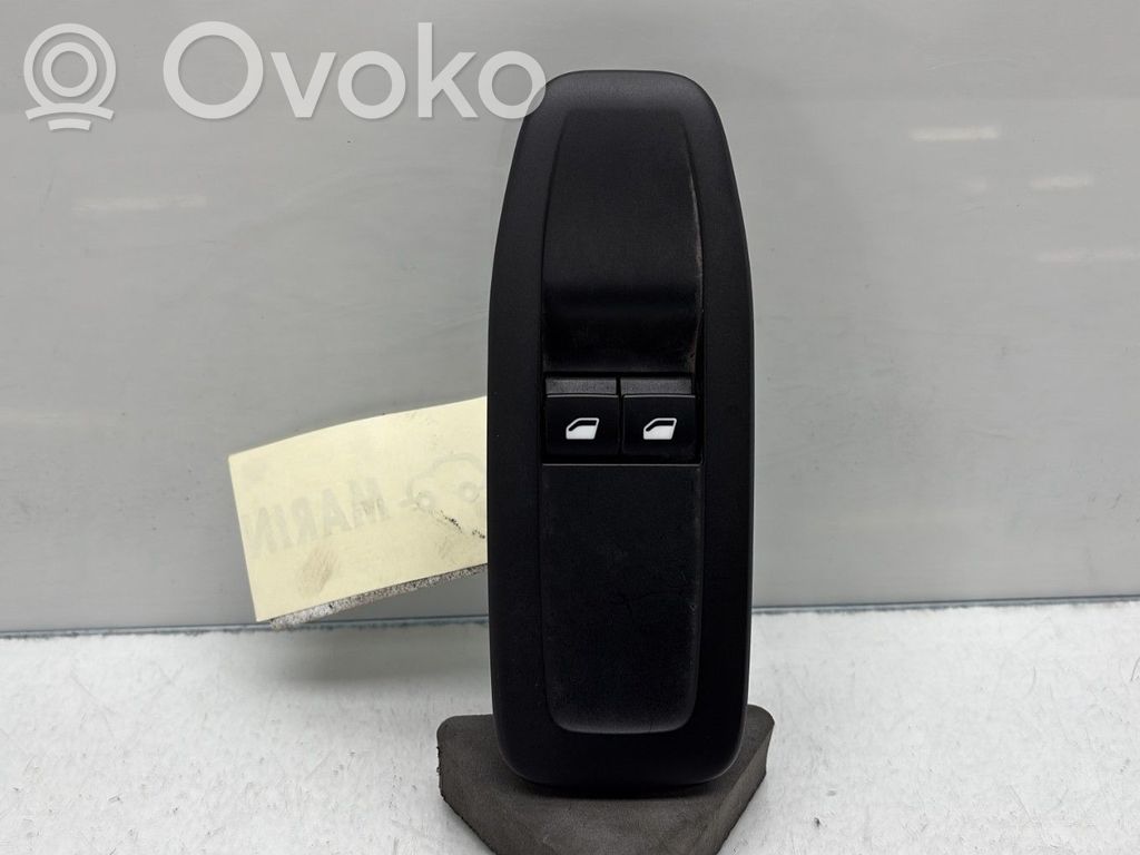 Peugeot 208 I Electric window control switch 