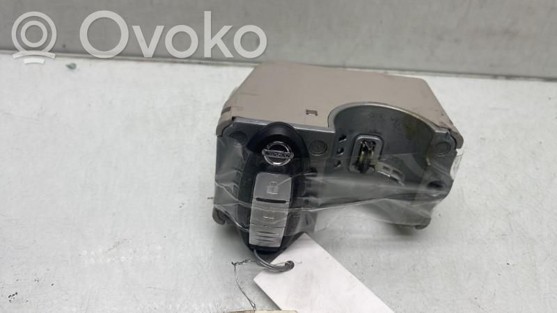 Nissan Juke I F15 Virtalukko 