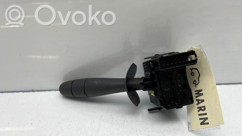 Opel Vivaro Wiper control stalk 