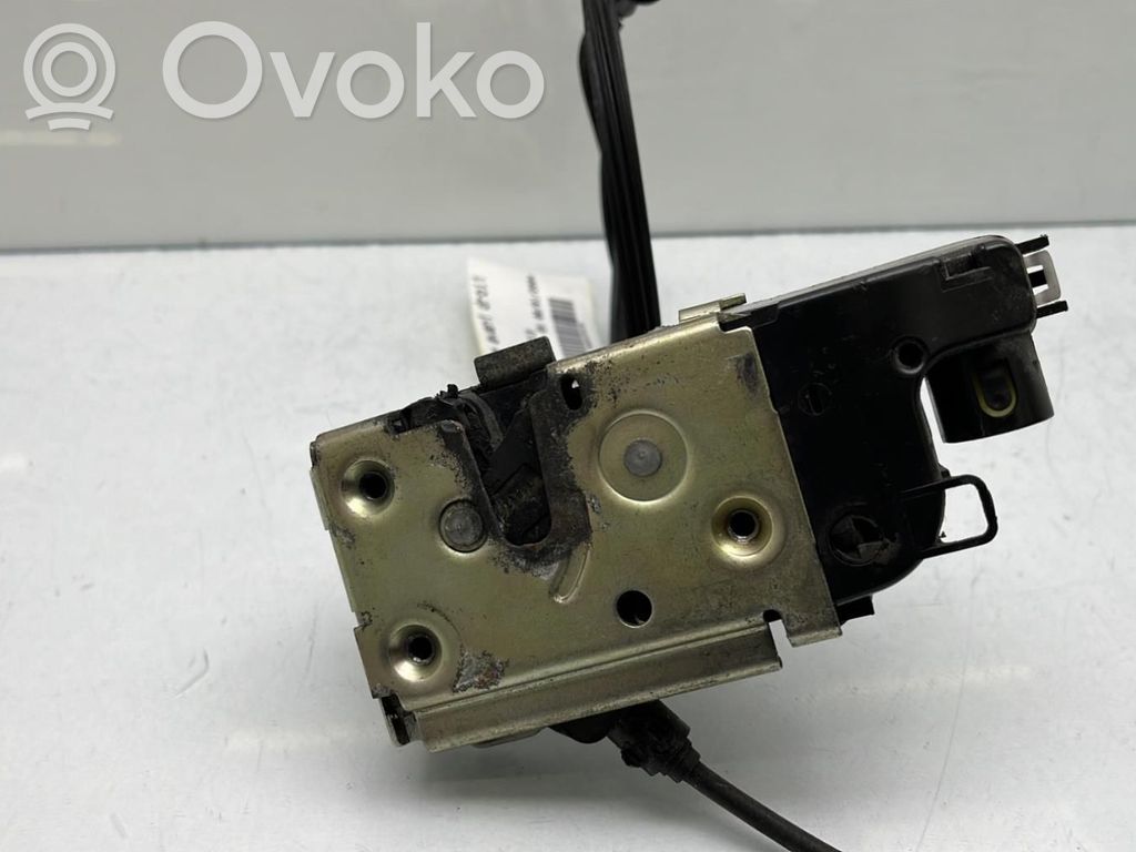 Citroen C2 Priekšpusē slēdzene 