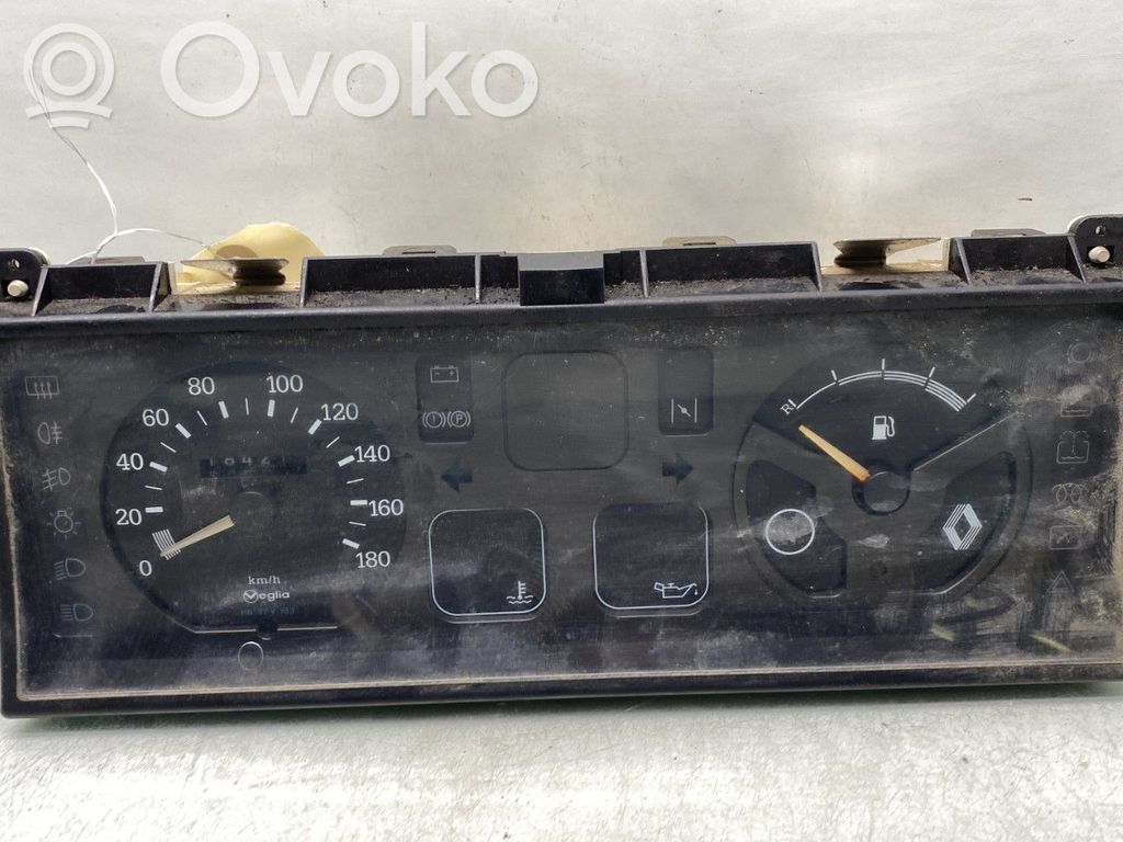 Geschwindigkeitsmesser Cockpit   NT