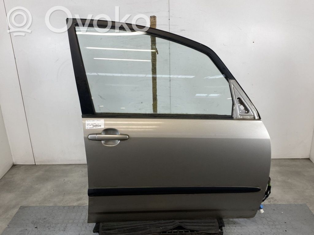 Toyota Corolla Verso E121 Дверь 