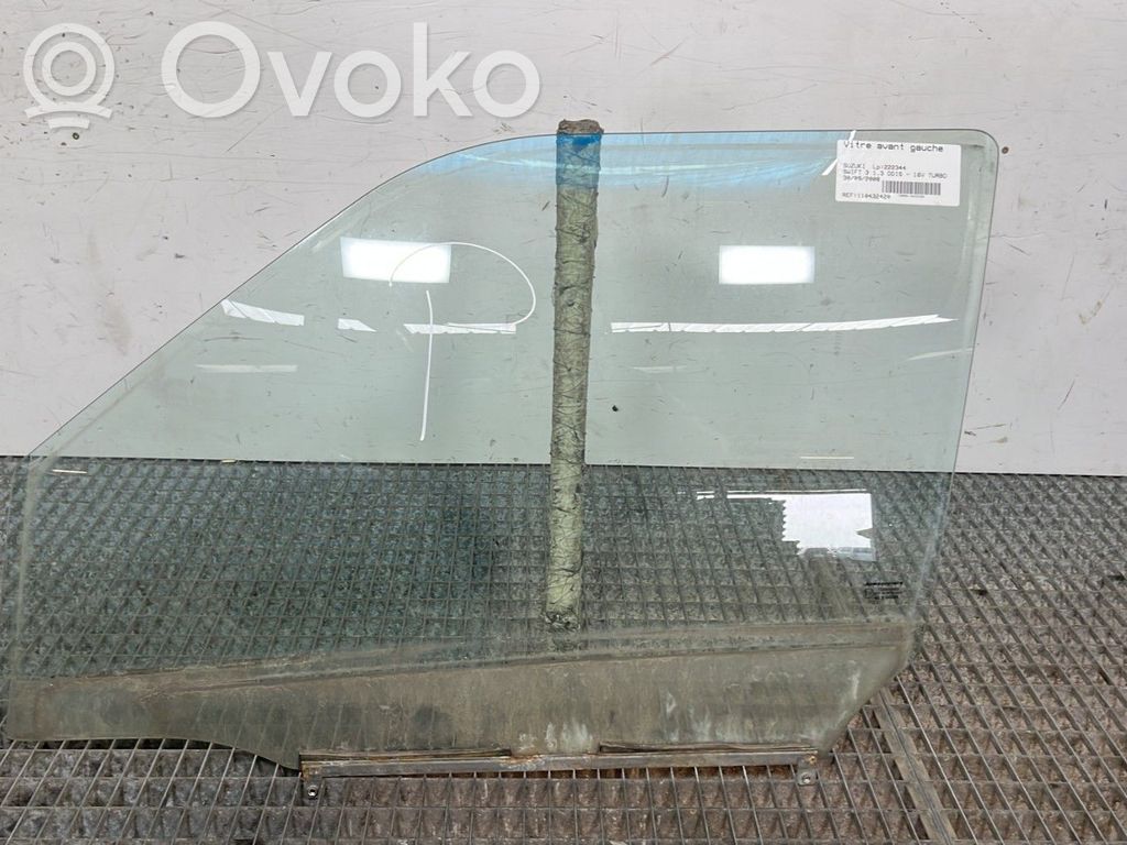 Suzuki SX4 Vetro del finestrino della portiera anteriore - quattro porte