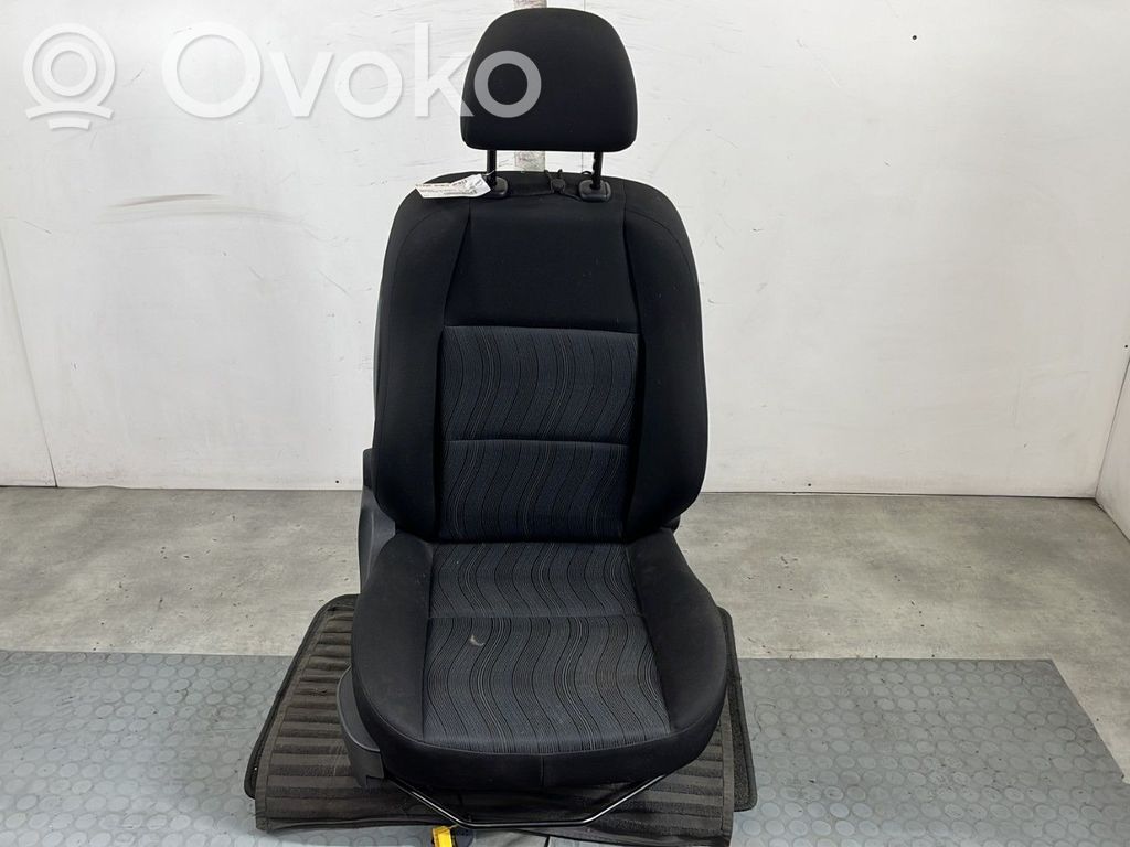Peugeot 207 Beifahrersitz