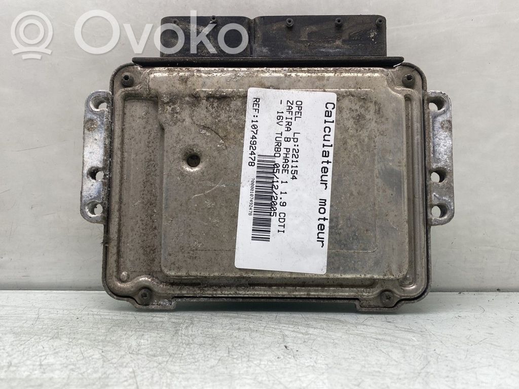 Opel Zafira B Engine control unit/module 