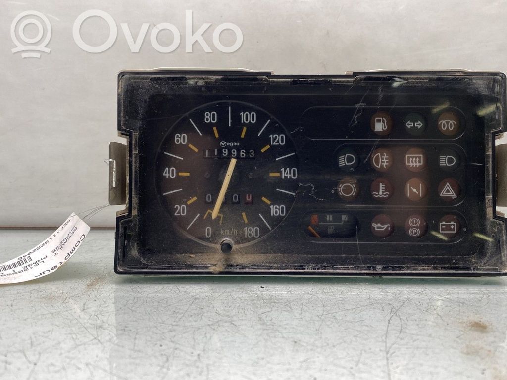 Renault Express Speedometer (instrument cluster) 