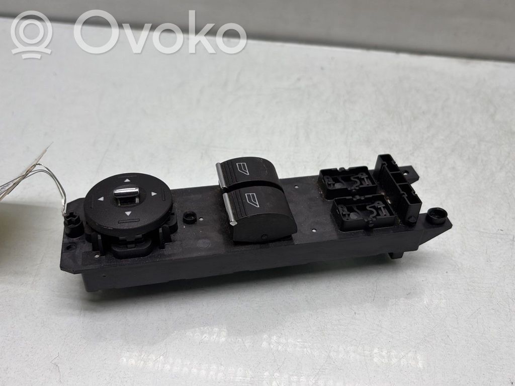 Ford Fiesta Electric window control switch 
