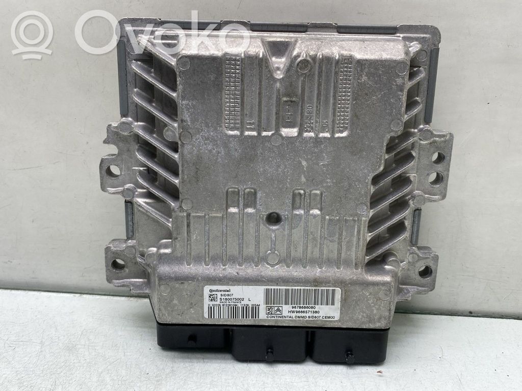 Unidad de control/módulo del motor   194475
