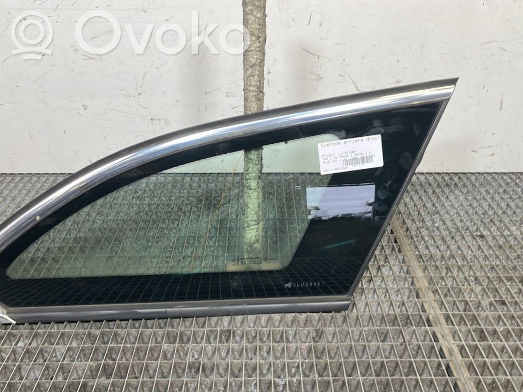 Peugeot 508 Rear side window 