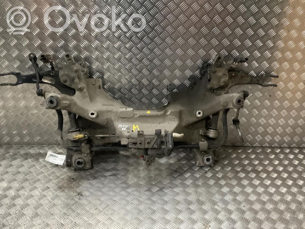 Citroen C6 Priekinis traversas 