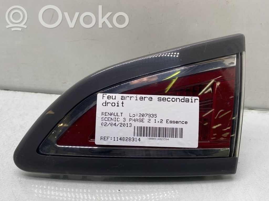 Lampy tylnej klapy bagażnika   265502369R