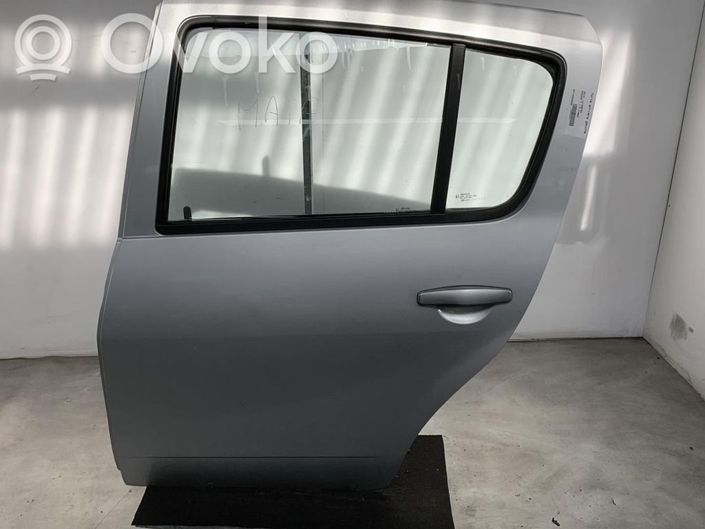 Dacia Sandero Puerta trasera 