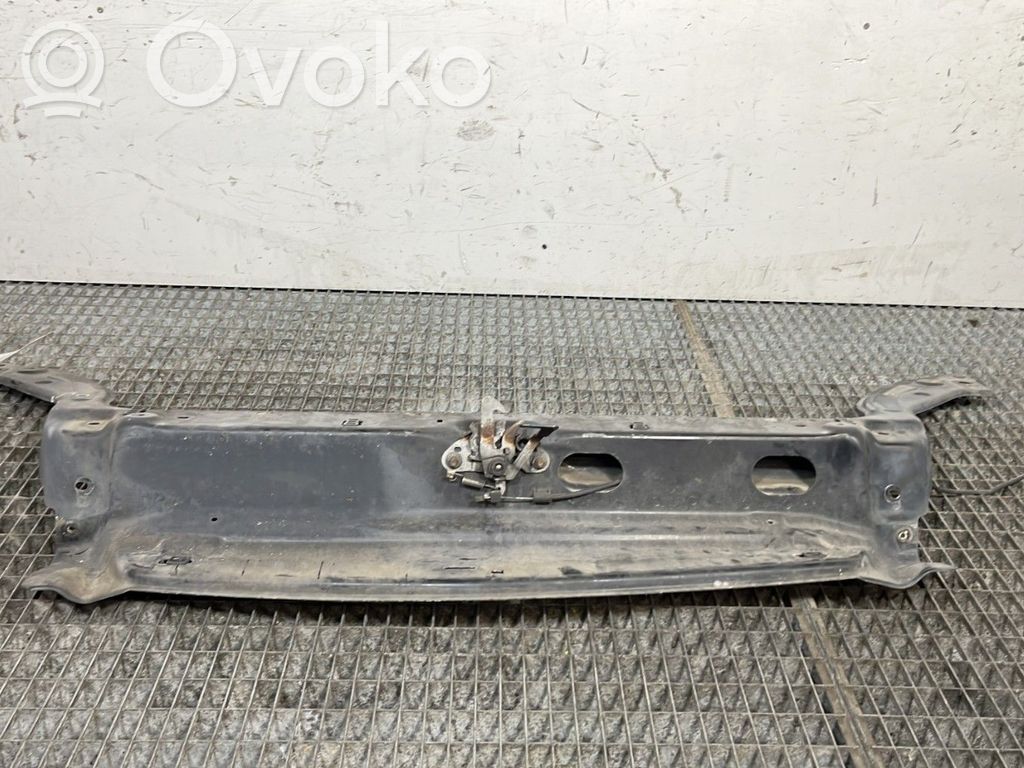 Citroen Berlingo Radiatorių panelė 