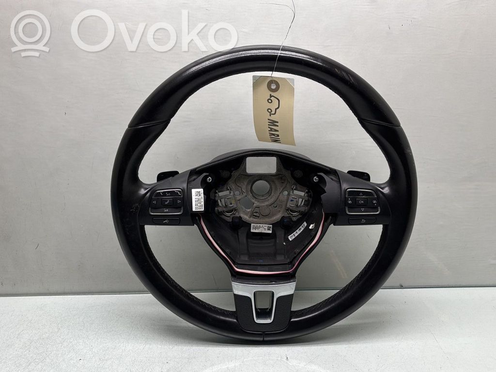 Volkswagen PASSAT B7 Ohjauspyörä 