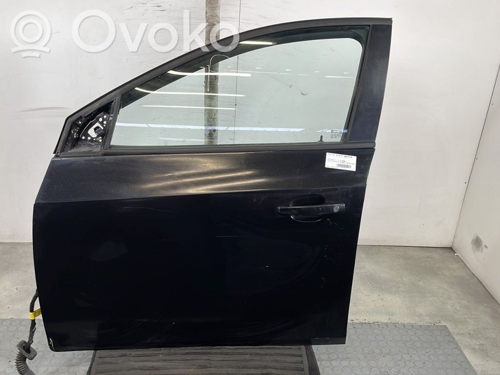 Chevrolet Cruze Puerta delantera 
