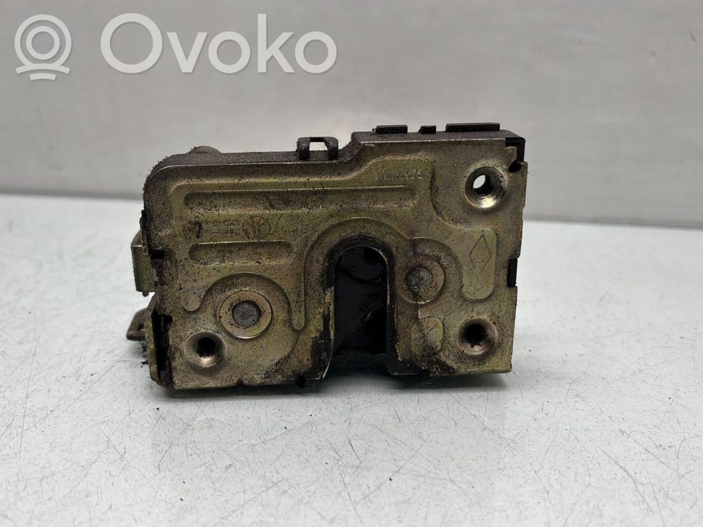Renault Master II Etuoven lukko 