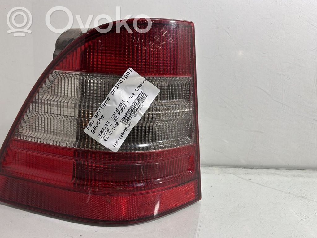 Mercedes-Benz ML W163 Lampa tylna 