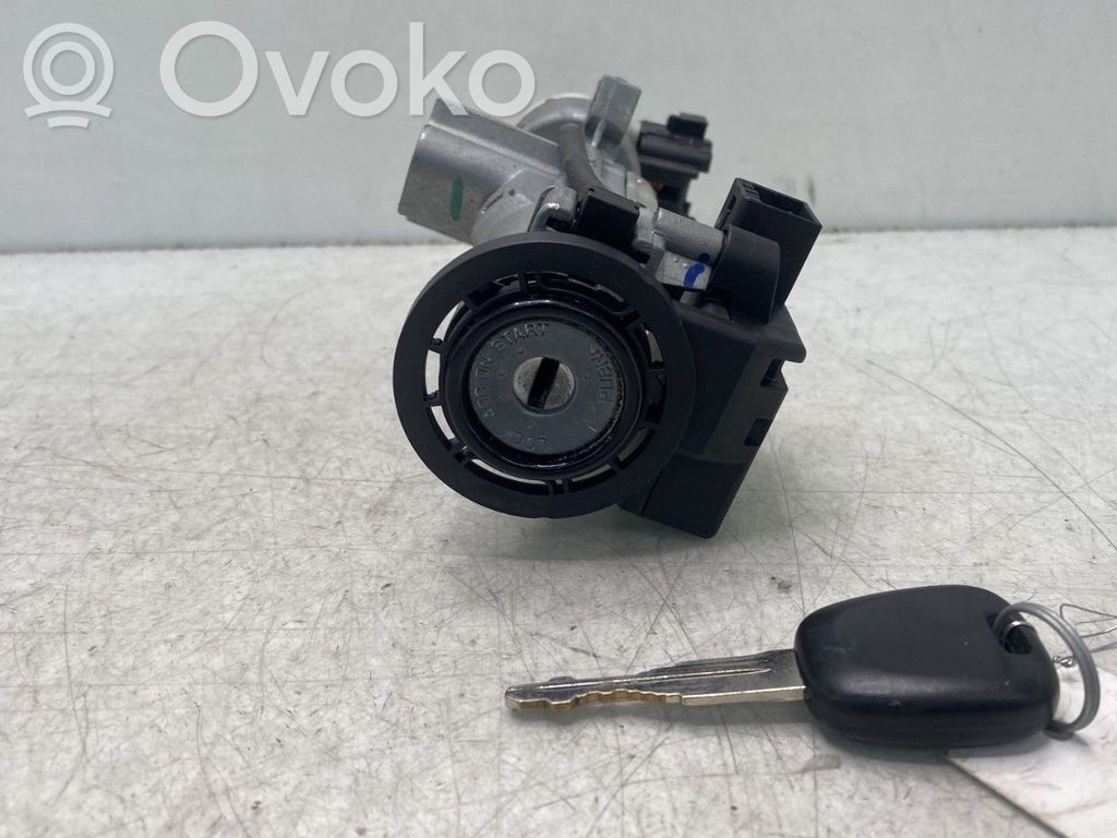 Suzuki Alto Contact aprindere 