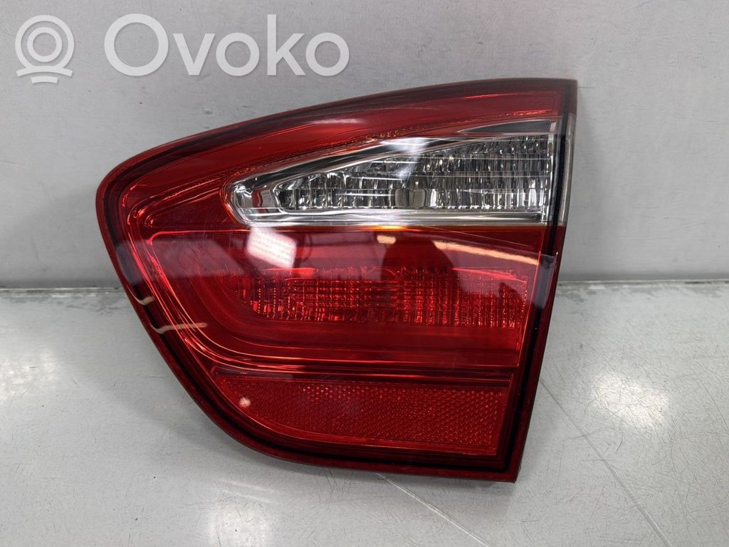 KIA Rio Feux arrière sur hayon
