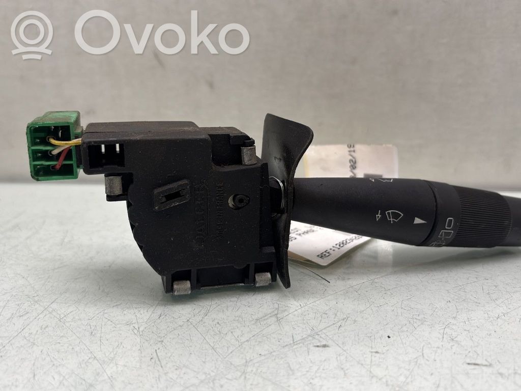 Peugeot 205 Wiper control stalk 