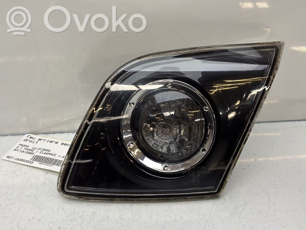 Mazda 3 I Takaluukun takavalot 