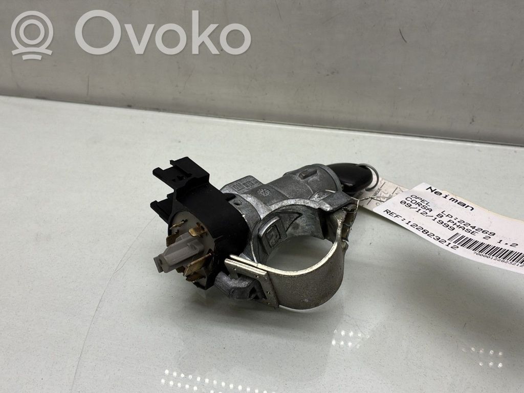 Opel Corsa B Užvedimo spynelė 