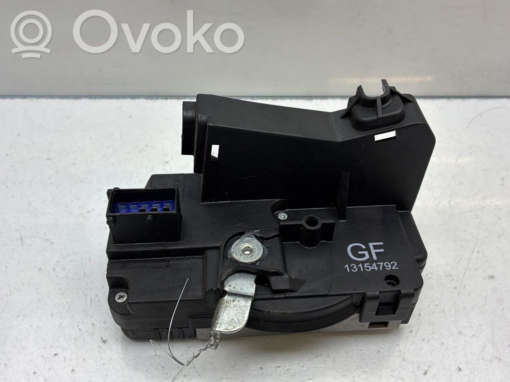Opel Corsa C Etuoven lukko 