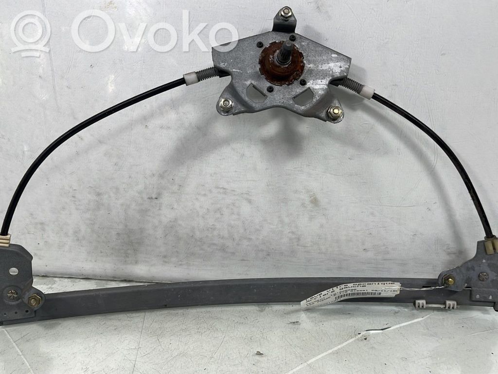 Peugeot 405 Regulador manual de la ventanilla trasera 