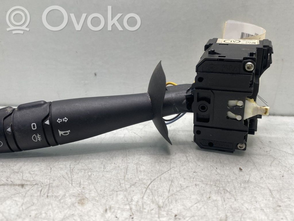 Renault Twingo II Indicator stalk 