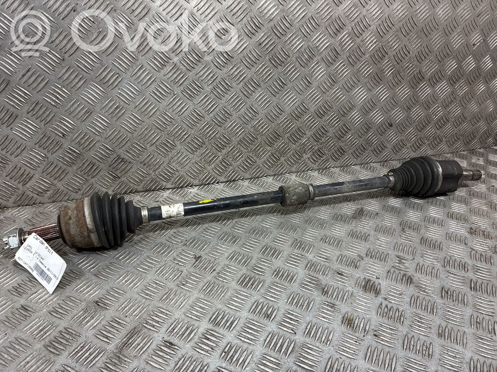 Opel Corsa E Priekinis pusašis 
