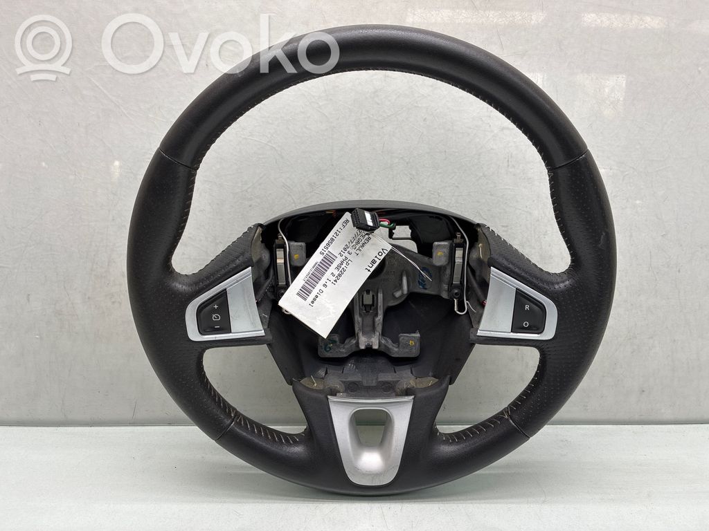 Renault Megane III Ohjauspyörä 