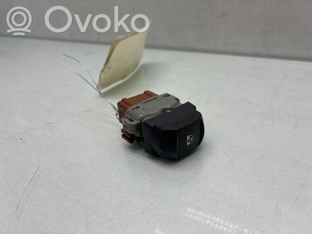 Renault Clio III Interruttore di controllo dell’alzacristalli elettrico