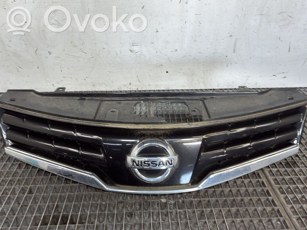 Nissan Note (E11) Grotelės priekinės 