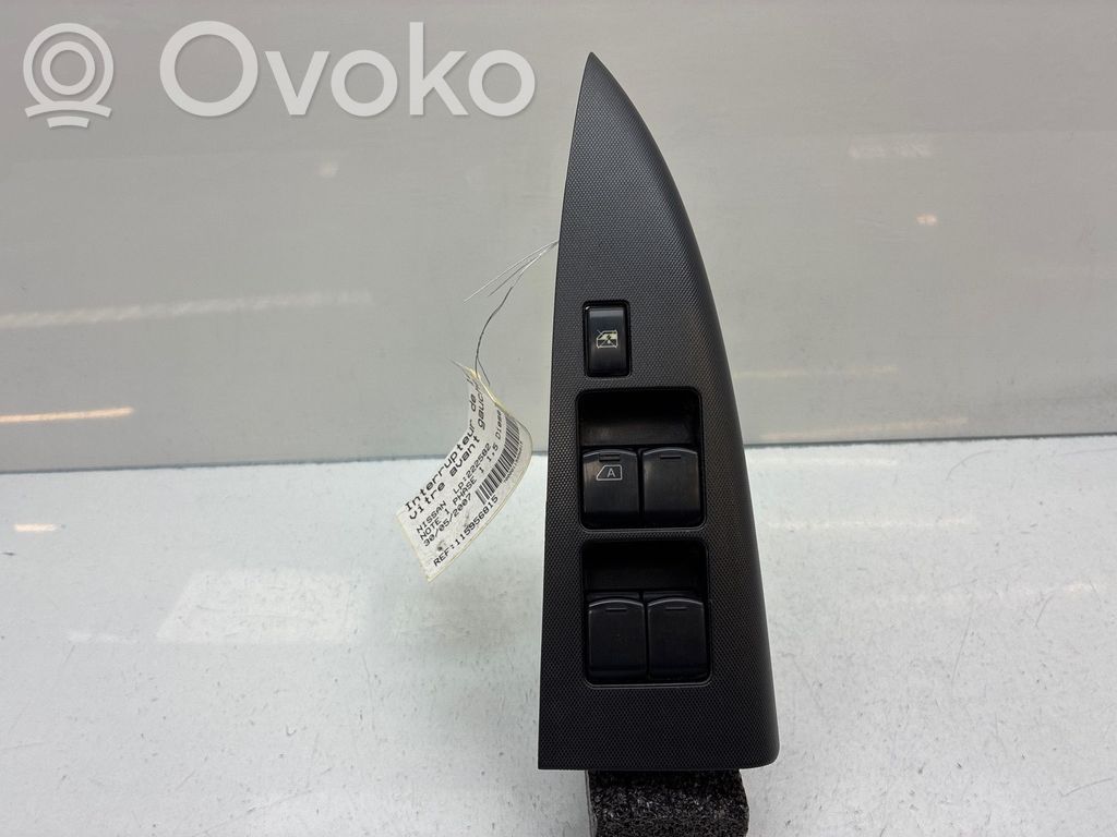 Nissan Note (E11) Electric window control switch 