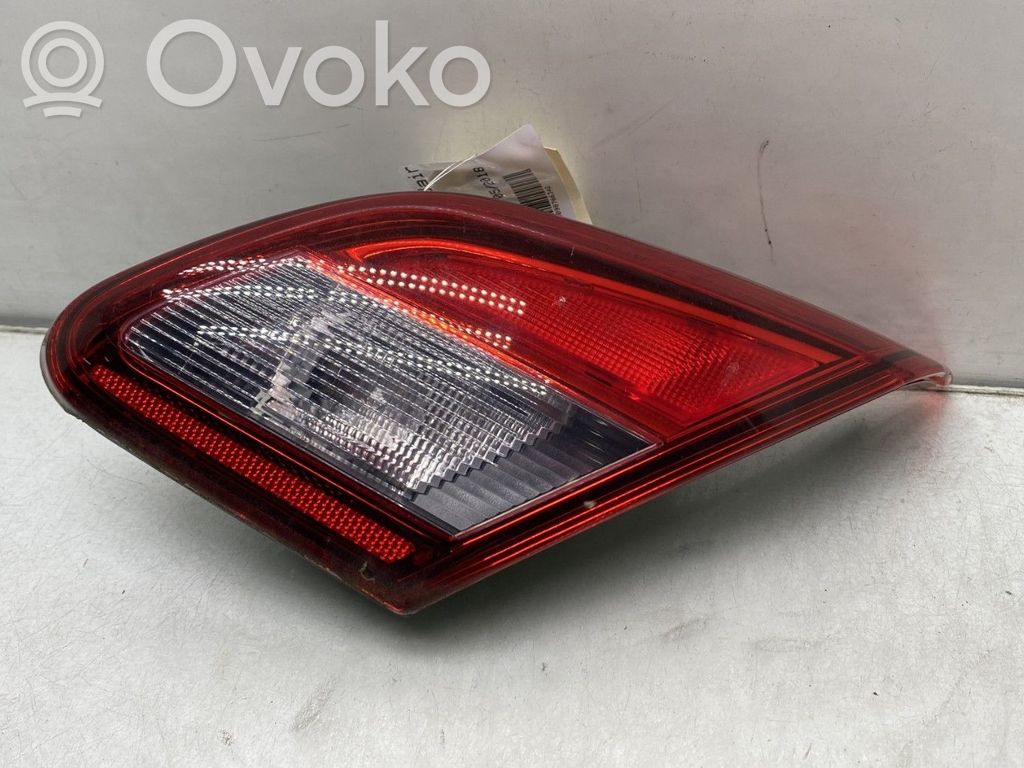 Opel Corsa E Takaluukun takavalot 
