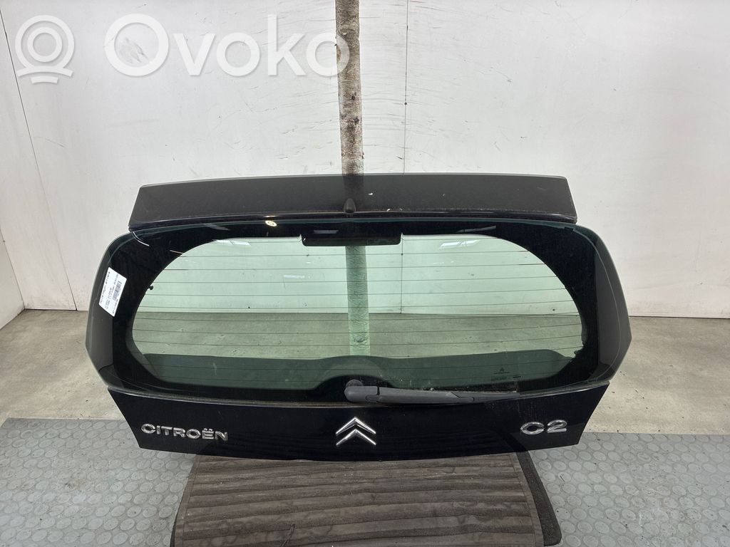 Tailgate/trunk/boot lid   8701S2