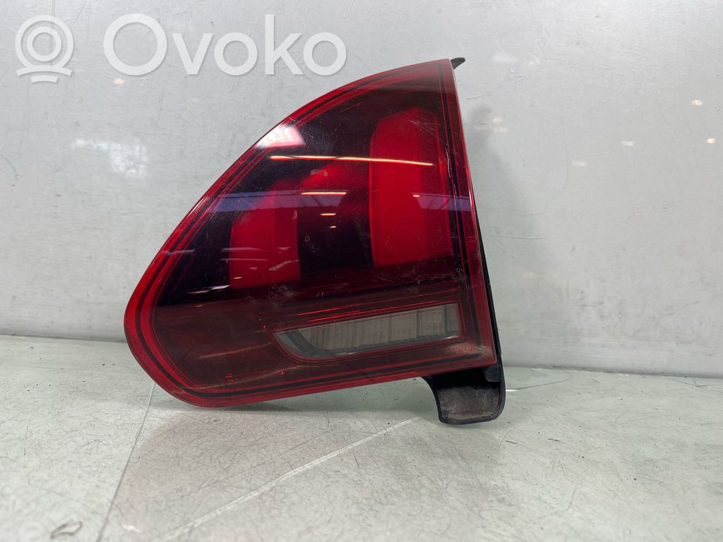 Peugeot 2008 I Lampă spate în capacul portbagajului