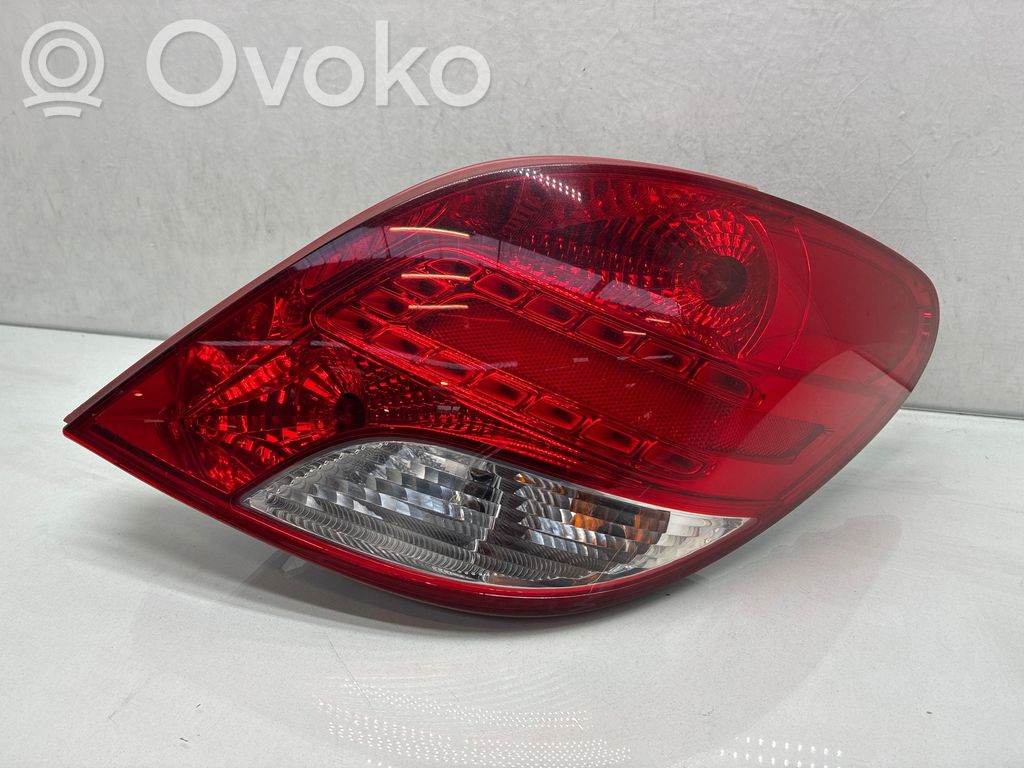 Peugeot 207 Lampă spate în caroserie