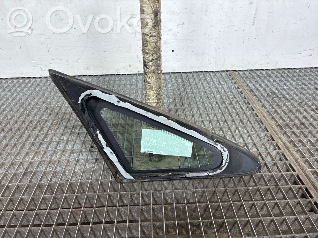 Opel Corsa D Front triangle window/glass 