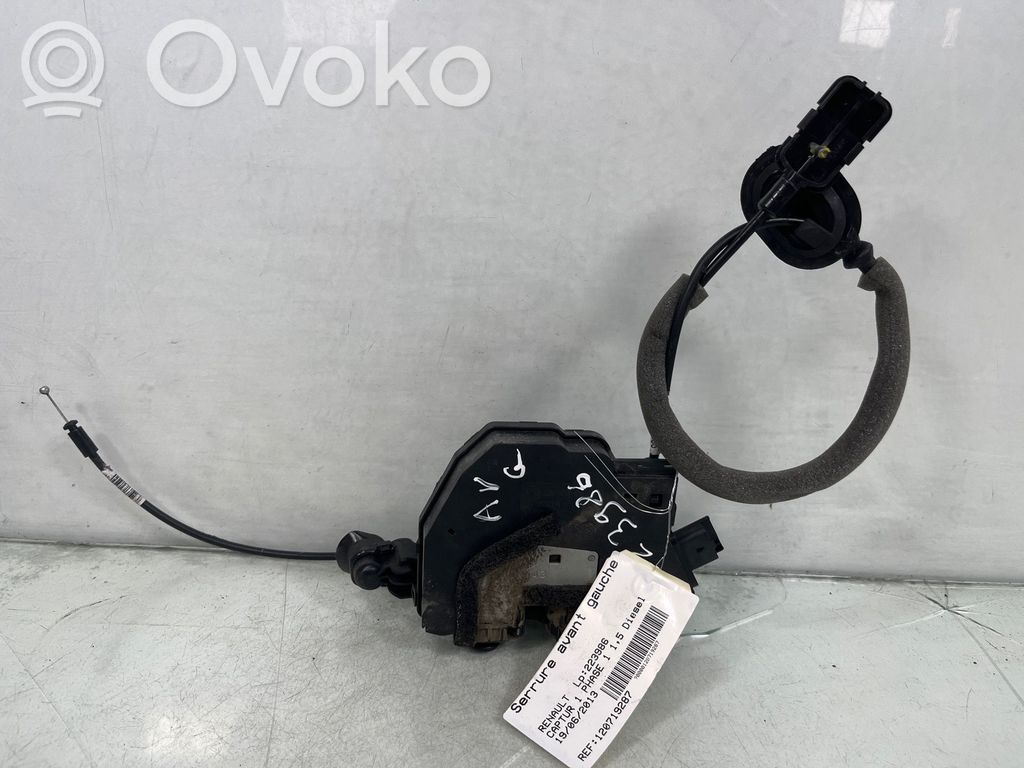 Renault Captur Priekšpusē slēdzene 