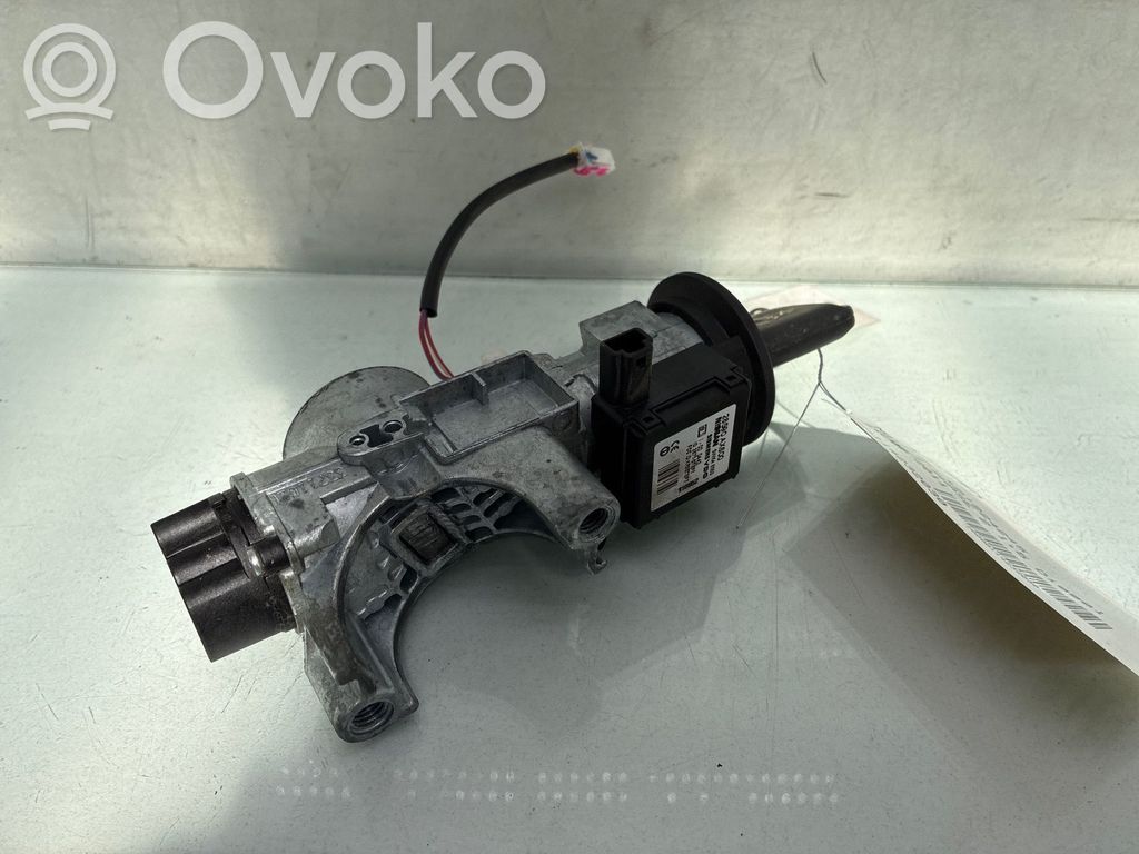 Nissan Note (E11) Virtalukko 