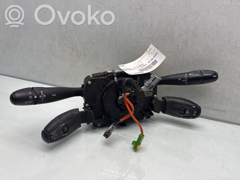 Peugeot 407 Interruptor/palanca de limpiador de luz de giro 